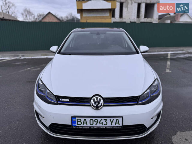 Білий Фольксваген e-Golf, об'ємом двигуна 0 л та пробігом 51 тис. км за 16000 $, фото 1 на Automoto.ua