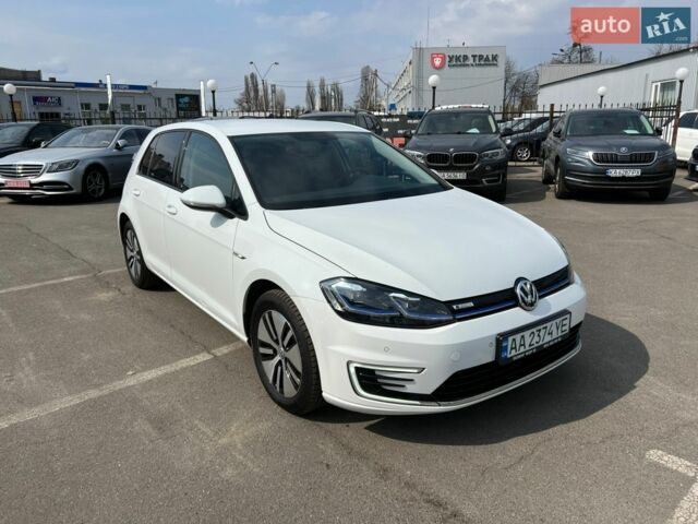 Білий Фольксваген e-Golf, об'ємом двигуна 0 л та пробігом 125 тис. км за 13200 $, фото 1 на Automoto.ua