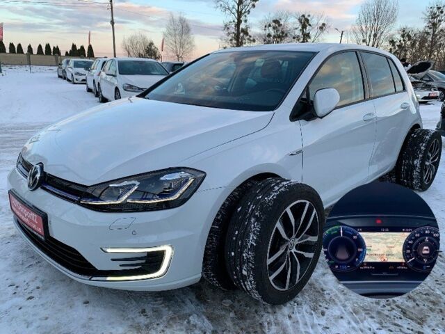 Белый Фольксваген e-Golf, объемом двигателя 0 л и пробегом 41 тыс. км за 18900 $, фото 1 на Automoto.ua