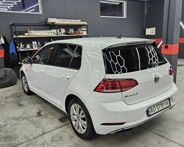Білий Фольксваген e-Golf, об'ємом двигуна 0 л та пробігом 38 тис. км за 19550 $, фото 1 на Automoto.ua