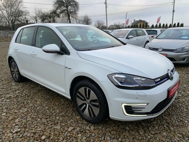 Белый Фольксваген e-Golf, объемом двигателя 0 л и пробегом 20 тыс. км за 16200 $, фото 1 на Automoto.ua