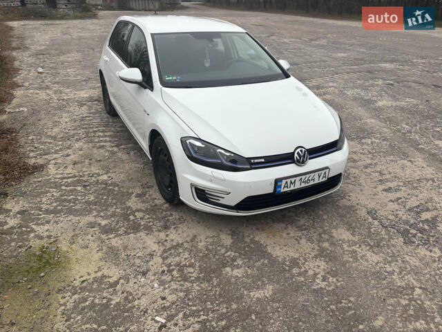Белый Фольксваген e-Golf, объемом двигателя 0 л и пробегом 68 тыс. км за 14900 $, фото 1 на Automoto.ua
