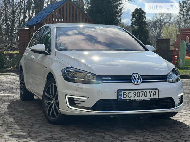 Білий Фольксваген e-Golf, об'ємом двигуна 0 л та пробігом 62 тис. км за 15500 $, фото 1 на Automoto.ua