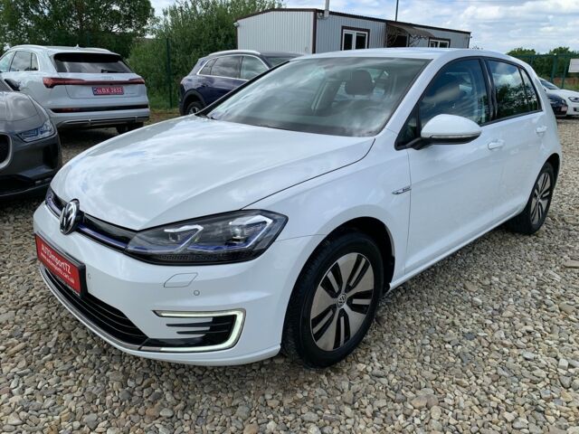 Белый Фольксваген e-Golf, объемом двигателя 0 л и пробегом 28 тыс. км за 14700 $, фото 1 на Automoto.ua