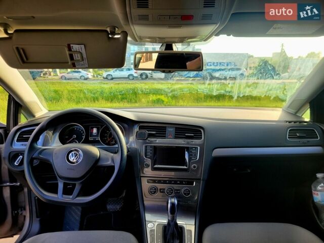 Бежевый Фольксваген e-Golf, объемом двигателя 0 л и пробегом 124 тыс. км за 8300 $, фото 1 на Automoto.ua