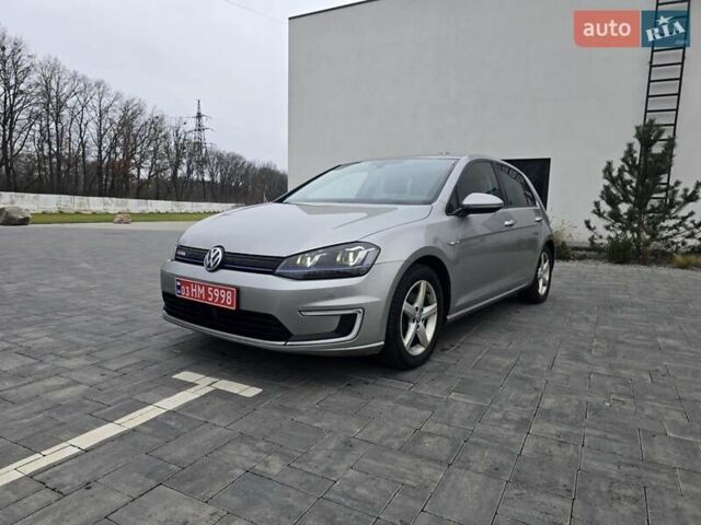 Бежевый Фольксваген e-Golf, объемом двигателя 0 л и пробегом 150 тыс. км за 6999 $, фото 1 на Automoto.ua