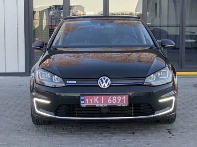 Черный Фольксваген e-Golf, объемом двигателя 0 л и пробегом 129 тыс. км за 9000 $, фото 1 на Automoto.ua