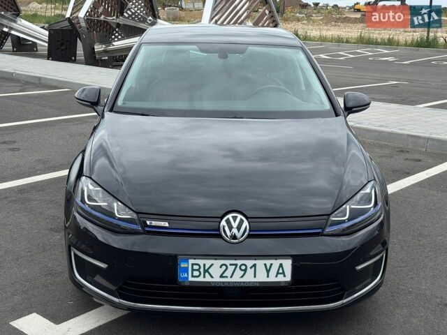 Черный Фольксваген e-Golf, объемом двигателя 0 л и пробегом 145 тыс. км за 9500 $, фото 1 на Automoto.ua