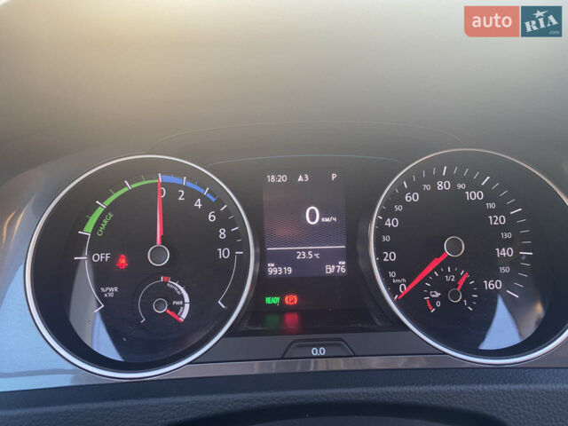 Чорний Фольксваген e-Golf, об'ємом двигуна 0 л та пробігом 103 тис. км за 10500 $, фото 1 на Automoto.ua