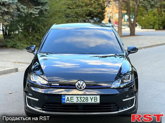 Черный Фольксваген e-Golf, объемом двигателя 85 л и пробегом 144 тыс. км за 9500 $, фото 1 на Automoto.ua