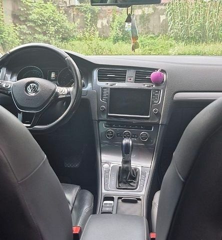 Черный Фольксваген e-Golf, объемом двигателя 0 л и пробегом 165 тыс. км за 8900 $, фото 1 на Automoto.ua