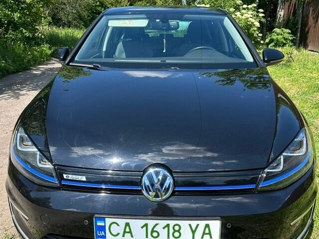Чорний Фольксваген e-Golf, об'ємом двигуна 0 л та пробігом 111 тис. км за 9000 $, фото 1 на Automoto.ua