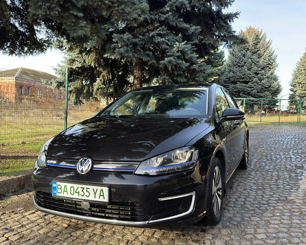 Черный Фольксваген e-Golf, объемом двигателя 0 л и пробегом 113 тыс. км за 10500 $, фото 1 на Automoto.ua