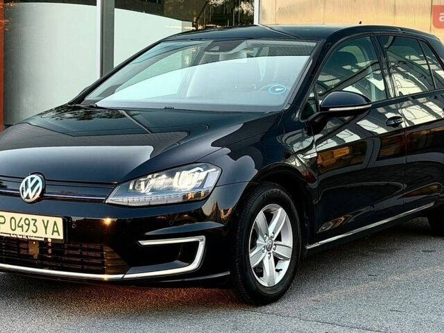 Черный Фольксваген e-Golf, объемом двигателя 0 л и пробегом 174 тыс. км за 7800 $, фото 1 на Automoto.ua