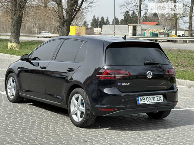 Черный Фольксваген e-Golf, объемом двигателя 0 л и пробегом 104 тыс. км за 10999 $, фото 1 на Automoto.ua