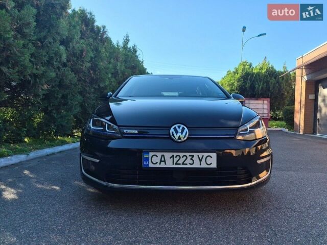 Черный Фольксваген e-Golf, объемом двигателя 0 л и пробегом 155 тыс. км за 8500 $, фото 1 на Automoto.ua