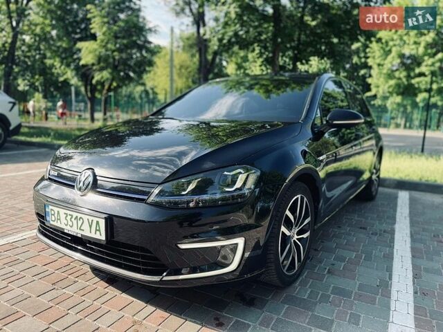 Черный Фольксваген e-Golf, объемом двигателя 0 л и пробегом 115 тыс. км за 9999 $, фото 1 на Automoto.ua