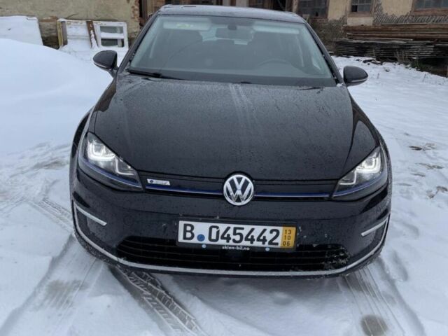 Черный Фольксваген e-Golf, объемом двигателя 0 л и пробегом 133 тыс. км за 13700 $, фото 1 на Automoto.ua