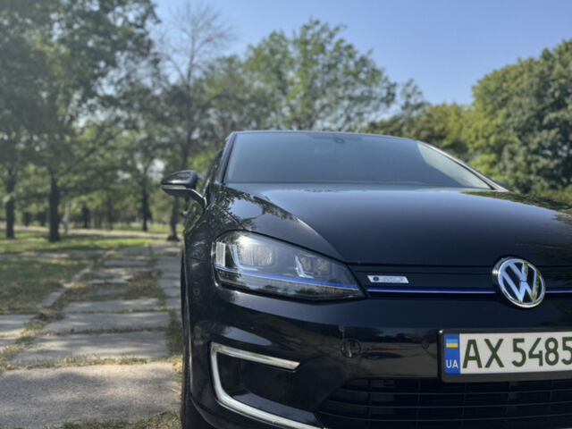 Черный Фольксваген e-Golf, объемом двигателя 0 л и пробегом 89 тыс. км за 9800 $, фото 1 на Automoto.ua