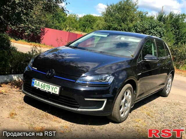 Черный Фольксваген e-Golf, объемом двигателя 85 л и пробегом 137 тыс. км за 9800 $, фото 1 на Automoto.ua