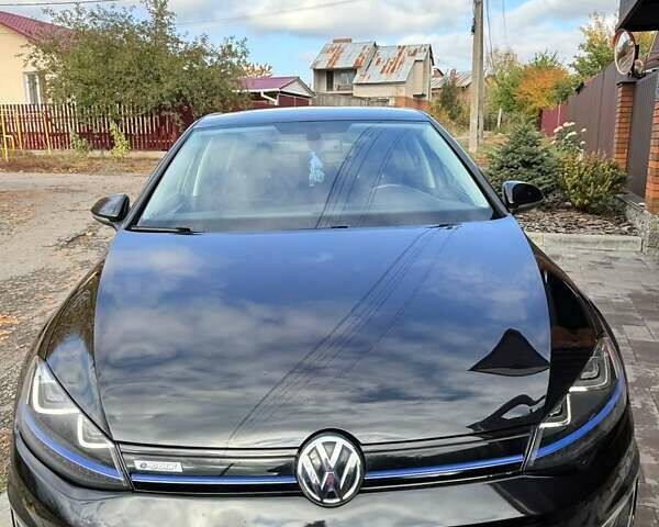 Чорний Фольксваген e-Golf, об'ємом двигуна 0 л та пробігом 110 тис. км за 11000 $, фото 1 на Automoto.ua