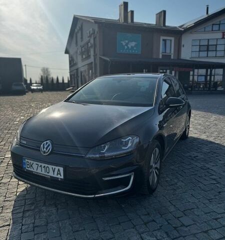 Чорний Фольксваген e-Golf, об'ємом двигуна 0 л та пробігом 124 тис. км за 8550 $, фото 1 на Automoto.ua
