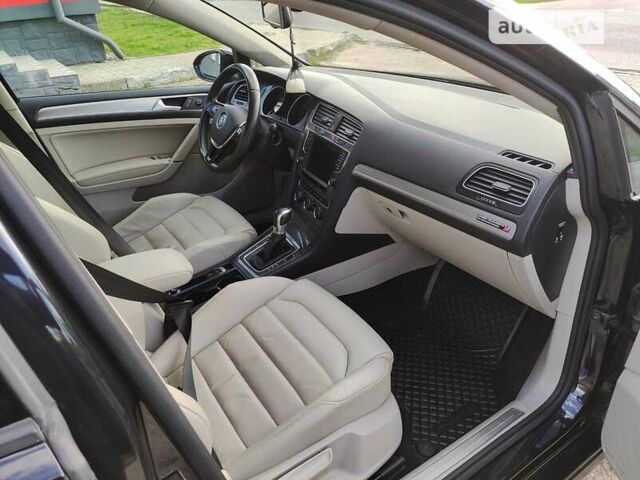 Чорний Фольксваген e-Golf, об'ємом двигуна 0 л та пробігом 77 тис. км за 10100 $, фото 1 на Automoto.ua