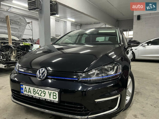 Черный Фольксваген e-Golf, объемом двигателя 0 л и пробегом 110 тыс. км за 8800 $, фото 1 на Automoto.ua