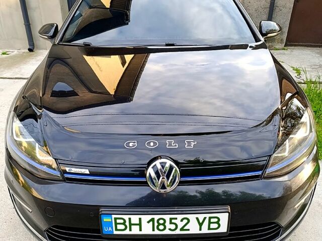Черный Фольксваген e-Golf, объемом двигателя 0 л и пробегом 170 тыс. км за 8750 $, фото 1 на Automoto.ua