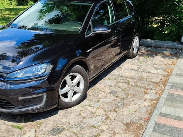 Черный Фольксваген e-Golf, объемом двигателя 0 л и пробегом 153 тыс. км за 8200 $, фото 1 на Automoto.ua