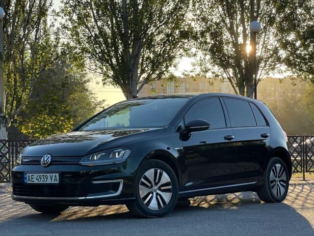 Чорний Фольксваген e-Golf, об'ємом двигуна 0 л та пробігом 195 тис. км за 10000 $, фото 1 на Automoto.ua
