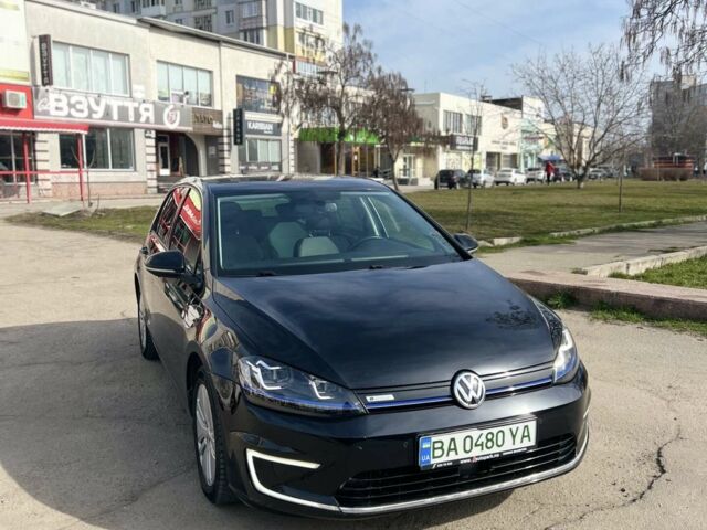 Черный Фольксваген e-Golf, объемом двигателя 0 л и пробегом 137 тыс. км за 10700 $, фото 1 на Automoto.ua