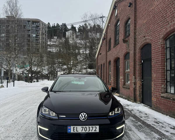 Черный Фольксваген e-Golf, объемом двигателя 0 л и пробегом 100 тыс. км за 6400 $, фото 1 на Automoto.ua