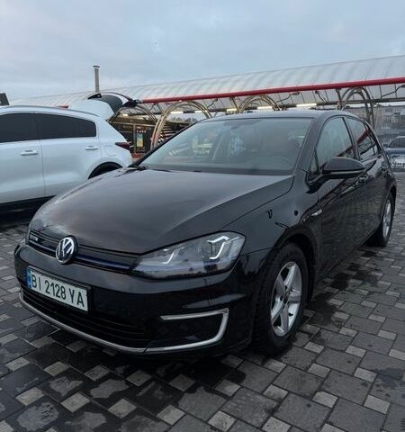 Черный Фольксваген e-Golf, объемом двигателя 0 л и пробегом 115 тыс. км за 10000 $, фото 1 на Automoto.ua