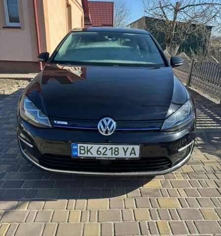 Черный Фольксваген e-Golf, объемом двигателя 0 л и пробегом 143 тыс. км за 7900 $, фото 1 на Automoto.ua