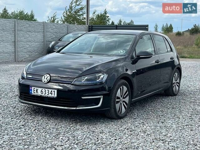 Черный Фольксваген e-Golf, объемом двигателя 0 л и пробегом 150 тыс. км за 8999 $, фото 1 на Automoto.ua