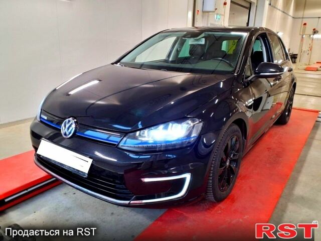 Черный Фольксваген e-Golf, объемом двигателя 0 л и пробегом 125 тыс. км за 11300 $, фото 1 на Automoto.ua