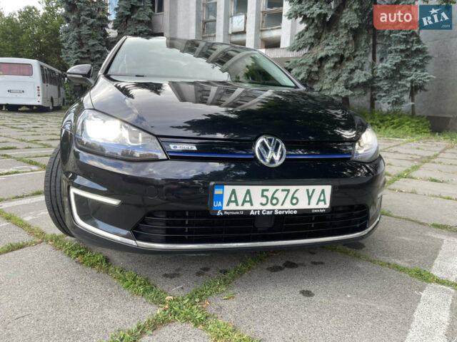 Черный Фольксваген e-Golf, объемом двигателя 0 л и пробегом 185 тыс. км за 10200 $, фото 1 на Automoto.ua