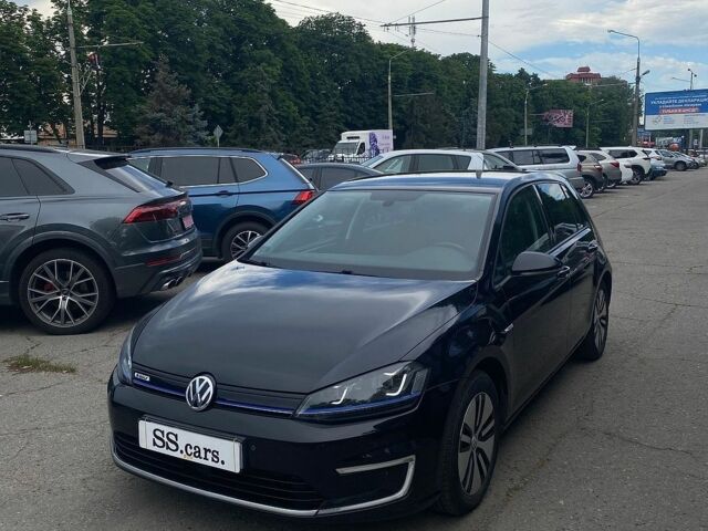 Черный Фольксваген e-Golf, объемом двигателя 0 л и пробегом 132 тыс. км за 8800 $, фото 1 на Automoto.ua