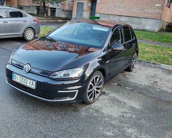 Черный Фольксваген e-Golf, объемом двигателя 0 л и пробегом 123 тыс. км за 14500 $, фото 1 на Automoto.ua