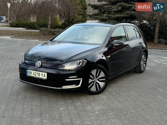 Черный Фольксваген e-Golf, объемом двигателя 0 л и пробегом 144 тыс. км за 8450 $, фото 1 на Automoto.ua