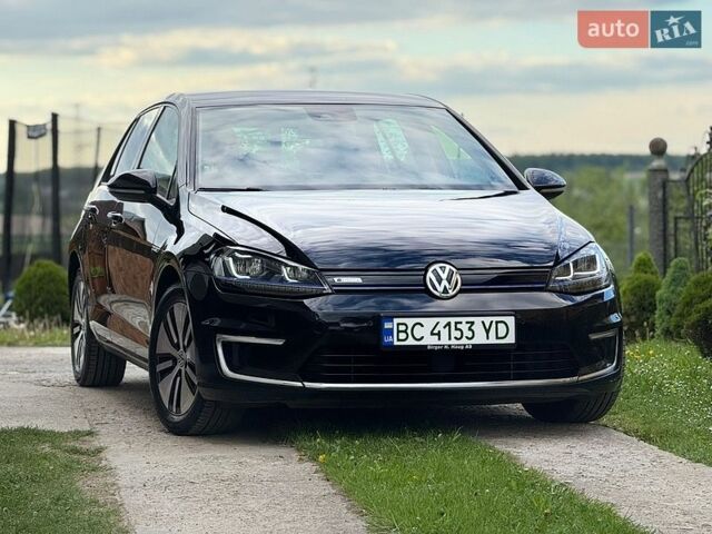 Черный Фольксваген e-Golf, объемом двигателя 0 л и пробегом 131 тыс. км за 9550 $, фото 1 на Automoto.ua