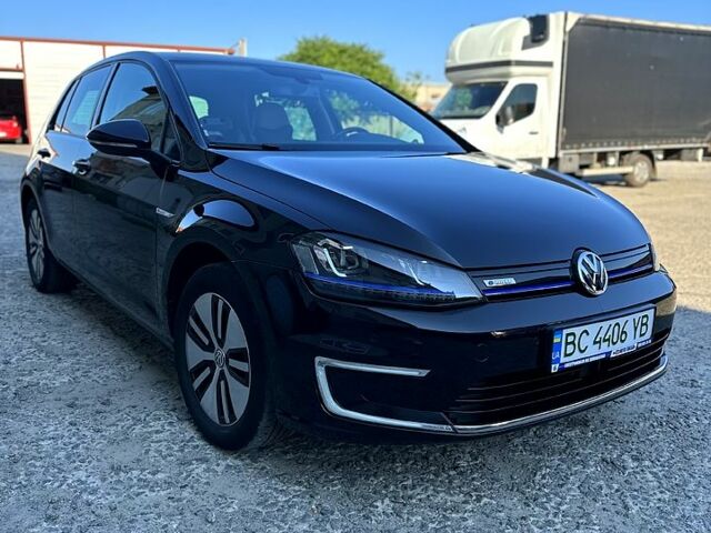 Черный Фольксваген e-Golf, объемом двигателя 0 л и пробегом 90 тыс. км за 10900 $, фото 1 на Automoto.ua