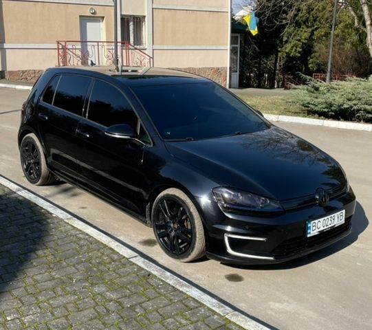 Чорний Фольксваген e-Golf, об'ємом двигуна 0 л та пробігом 150 тис. км за 7500 $, фото 1 на Automoto.ua
