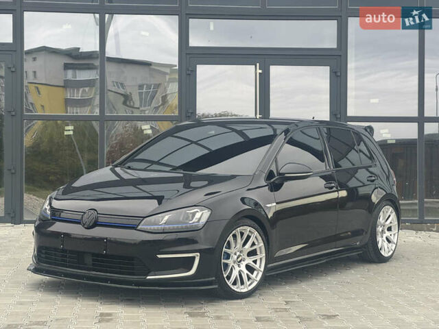 Черный Фольксваген e-Golf, объемом двигателя 0 л и пробегом 136 тыс. км за 9299 $, фото 1 на Automoto.ua