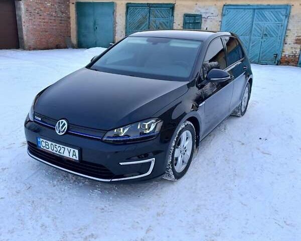 Черный Фольксваген e-Golf, объемом двигателя 0 л и пробегом 117 тыс. км за 10000 $, фото 1 на Automoto.ua