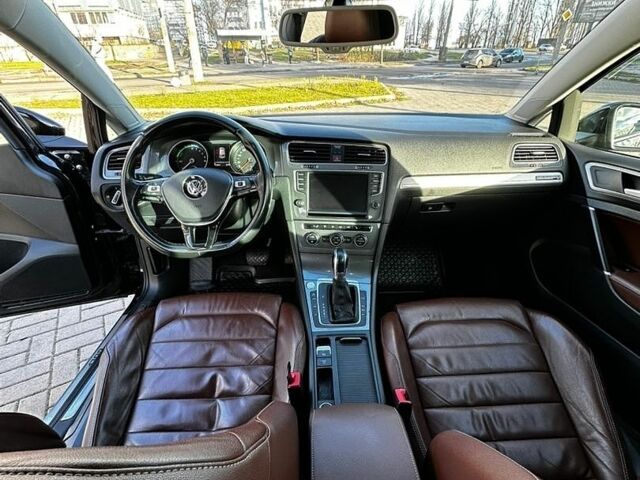Черный Фольксваген e-Golf, объемом двигателя 0 л и пробегом 162 тыс. км за 9200 $, фото 1 на Automoto.ua