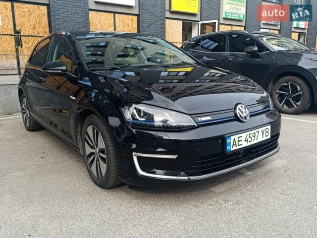 Черный Фольксваген e-Golf, объемом двигателя 0 л и пробегом 130 тыс. км за 9500 $, фото 1 на Automoto.ua