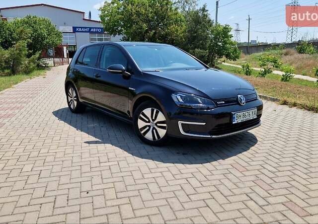 Черный Фольксваген e-Golf, объемом двигателя 0 л и пробегом 104 тыс. км за 9200 $, фото 1 на Automoto.ua