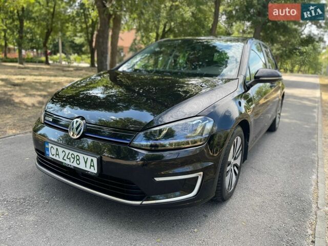 Черный Фольксваген e-Golf, объемом двигателя 0 л и пробегом 163 тыс. км за 9900 $, фото 1 на Automoto.ua
